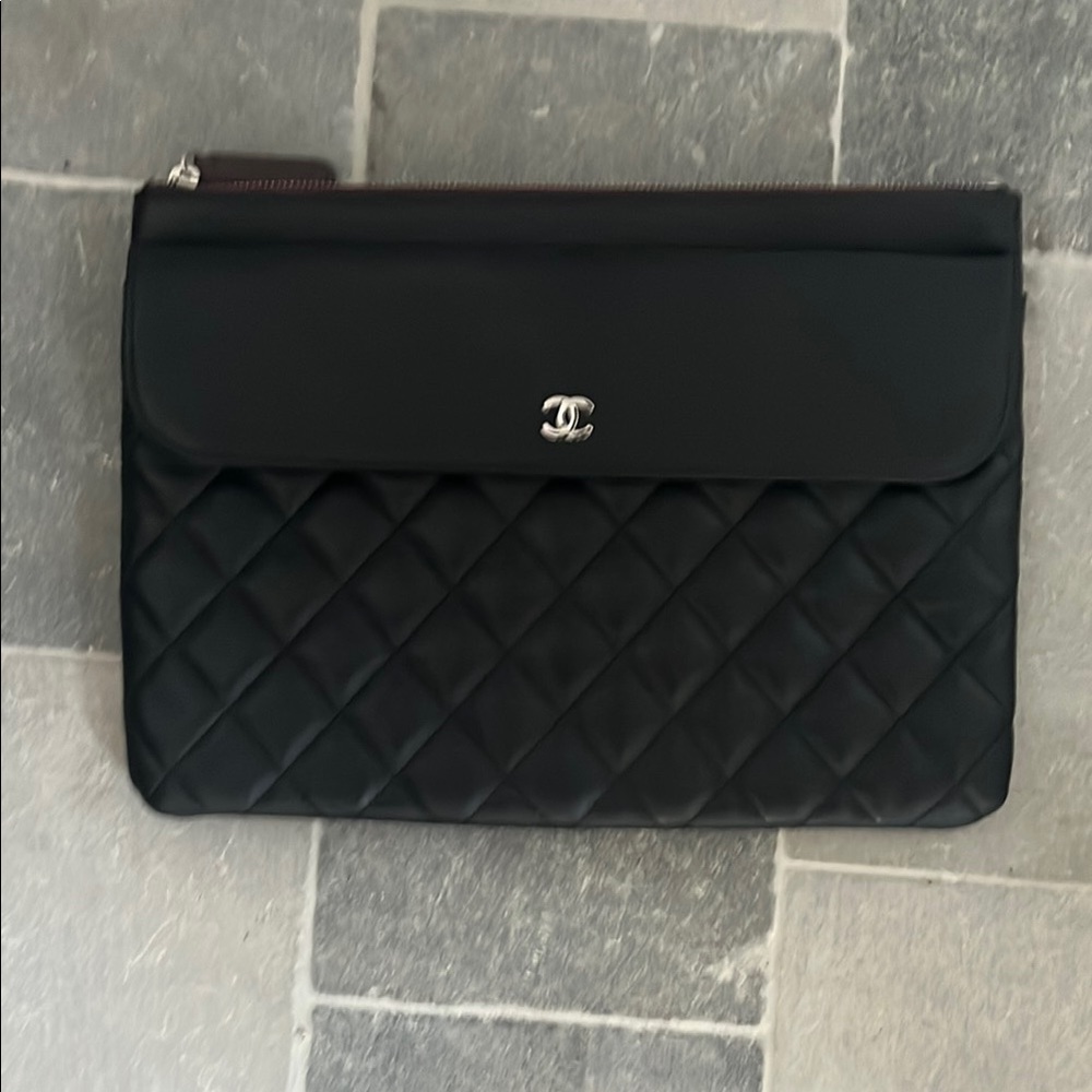 CHANEL Black Quilted Leather Laptop Sleeve with CC Logo - Never Used
